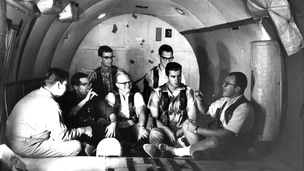 11 işitme engelli kahraman, Ay’a giden yolu nasıl açtı?