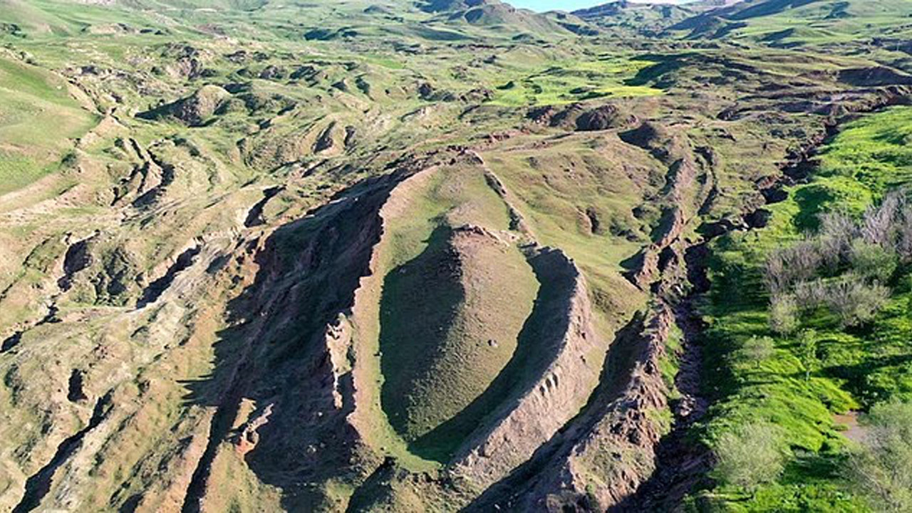 Yer altındaki gizemli oluşumlar, Nuh'un Gemisi'ni mi işaret ediyor?